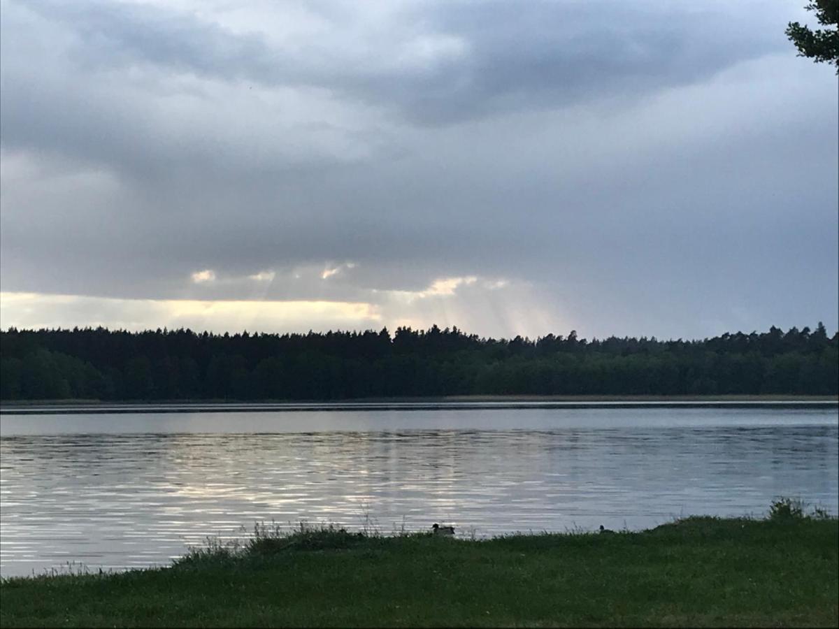 Pokoje I Domki Nad Kanalem Bystrym Augustów Exterior foto