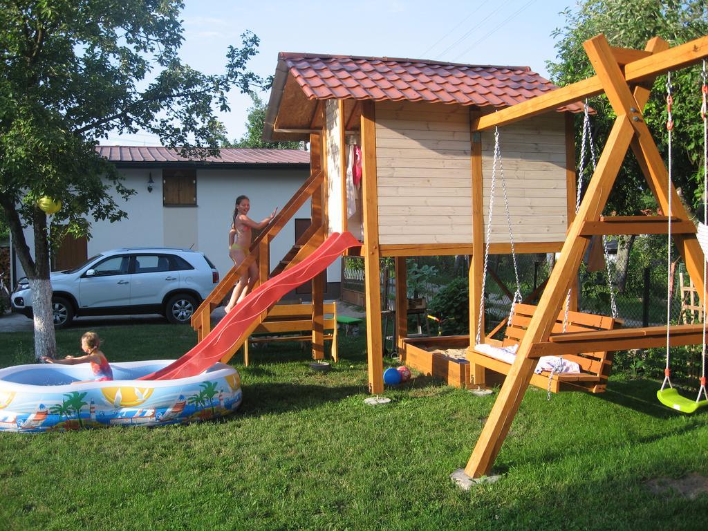 Pokoje I Domki Nad Kanalem Bystrym Augustów Exterior foto
